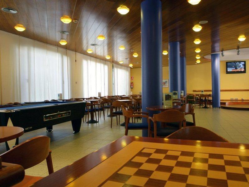 Fenals Garden 4*